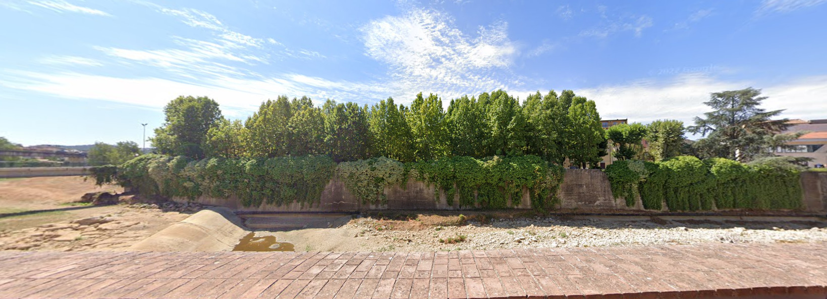 Muro-T.-Pesa-a-Montelupo-colonia-di-rondine-topino