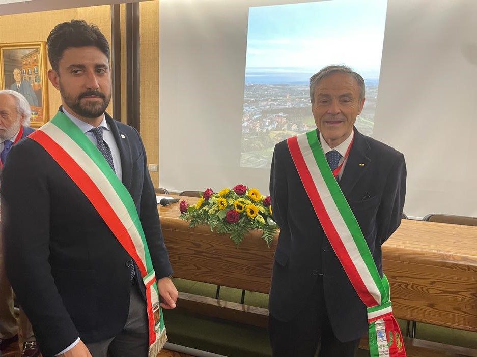 Da sx il sindaco di Montecchio di Terni Federico Gori, il vicesindaco Roberto Fontani (Fonte foto Comune di Barberino e Tavarnelle)