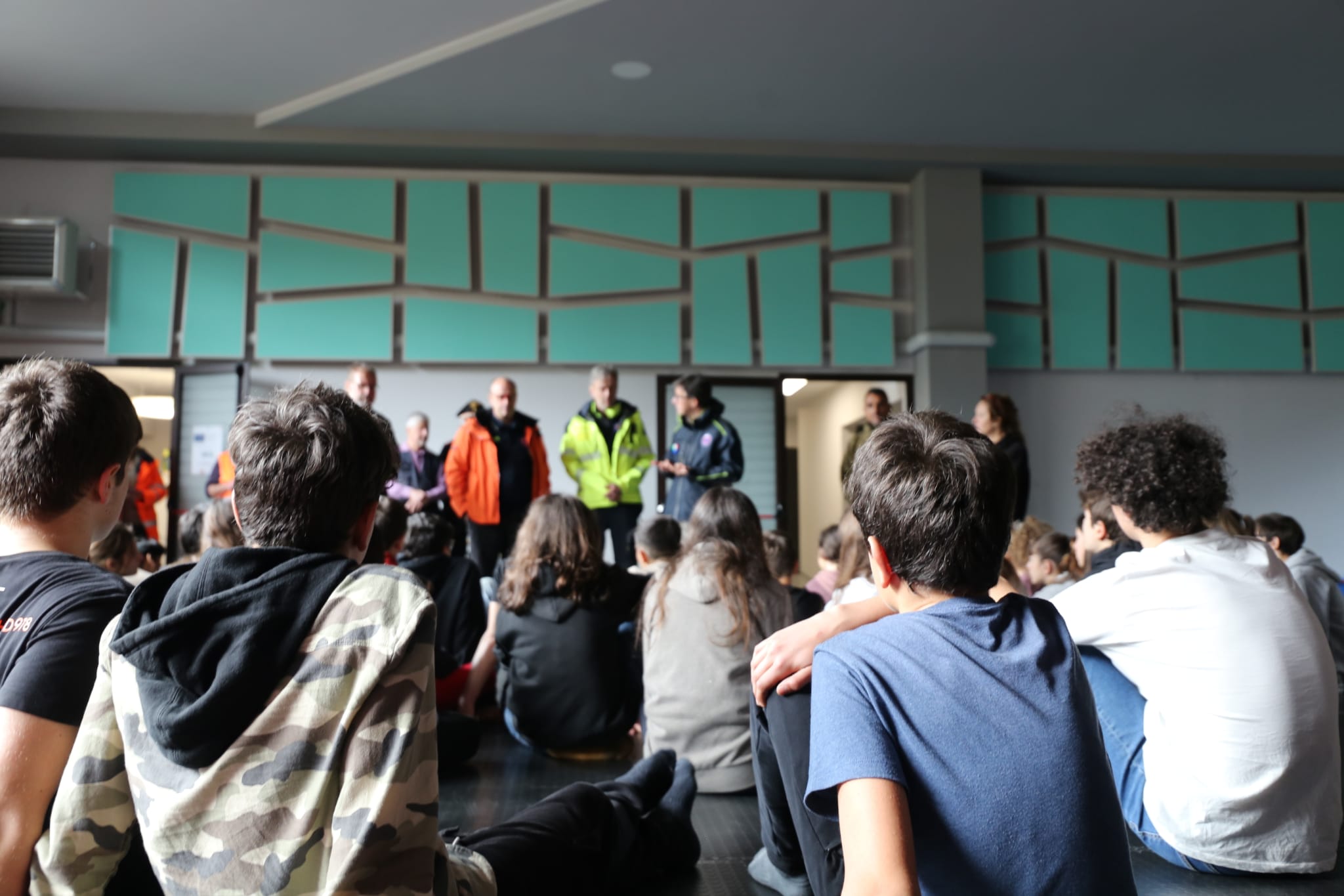 L'incontro con gli studenti a Palazzuolo (foto di Antonello Serino, Met Ufficio Stampa) 
