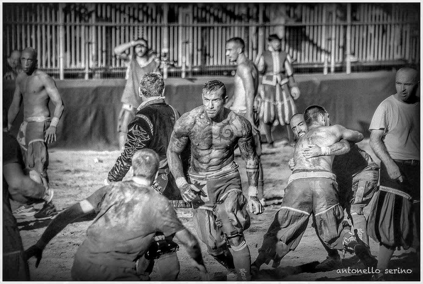 Calcio Storico. Sabato 24 giugno la finale del Torneo di San Giovanni (foto Antonello Serino)