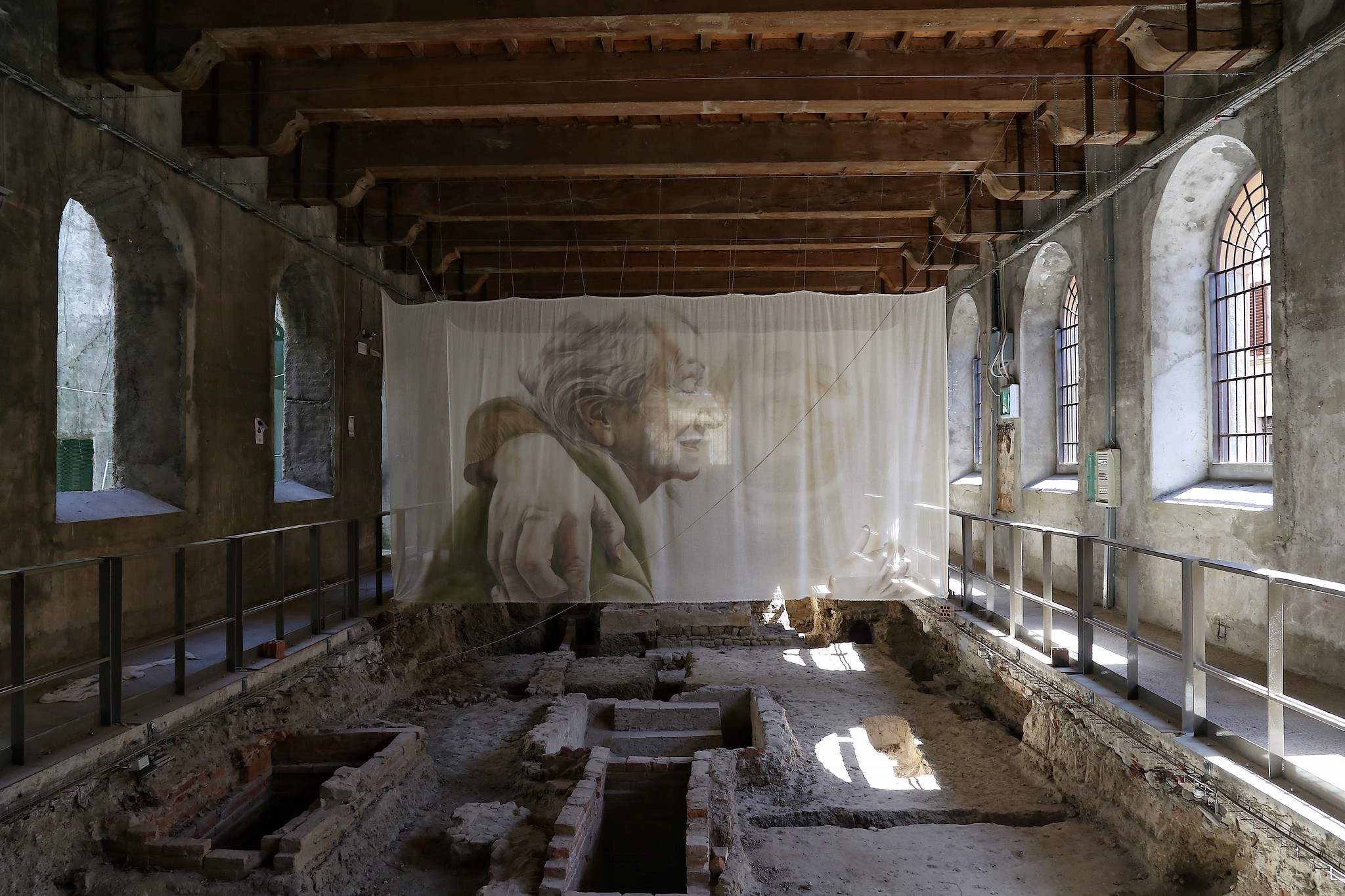 Mostra nel cantiere dellex monastero di SantOrsola - opera di  Alberto Ruce (foto Antonello Serino - Met Ufficio Stampa)