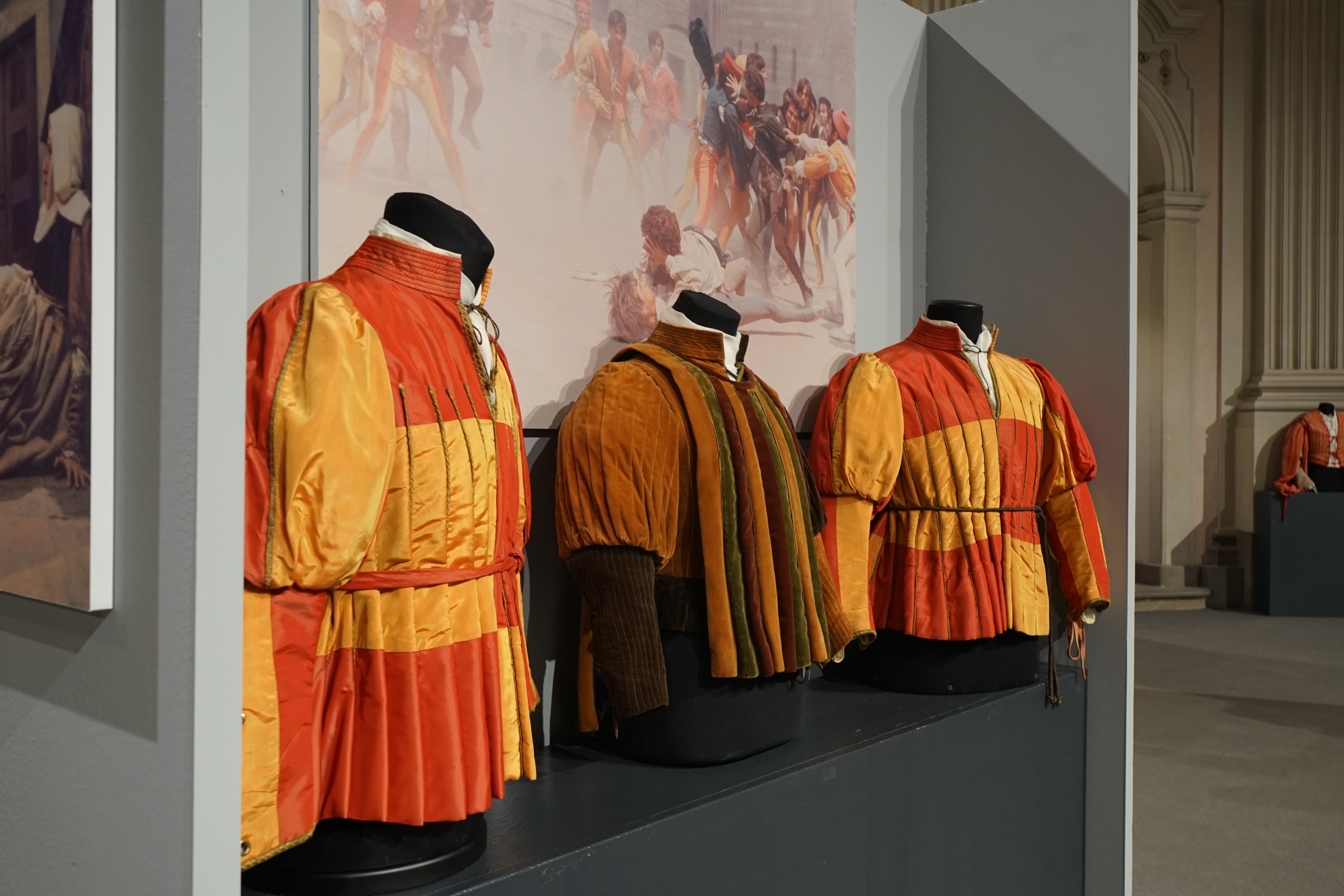 &Giulietta. I costumi da Oscar di Danilo Donati dal film del 1968 di Franco Zeffirelli (Fonte foto Fondazione Zeffirelli)Romeo