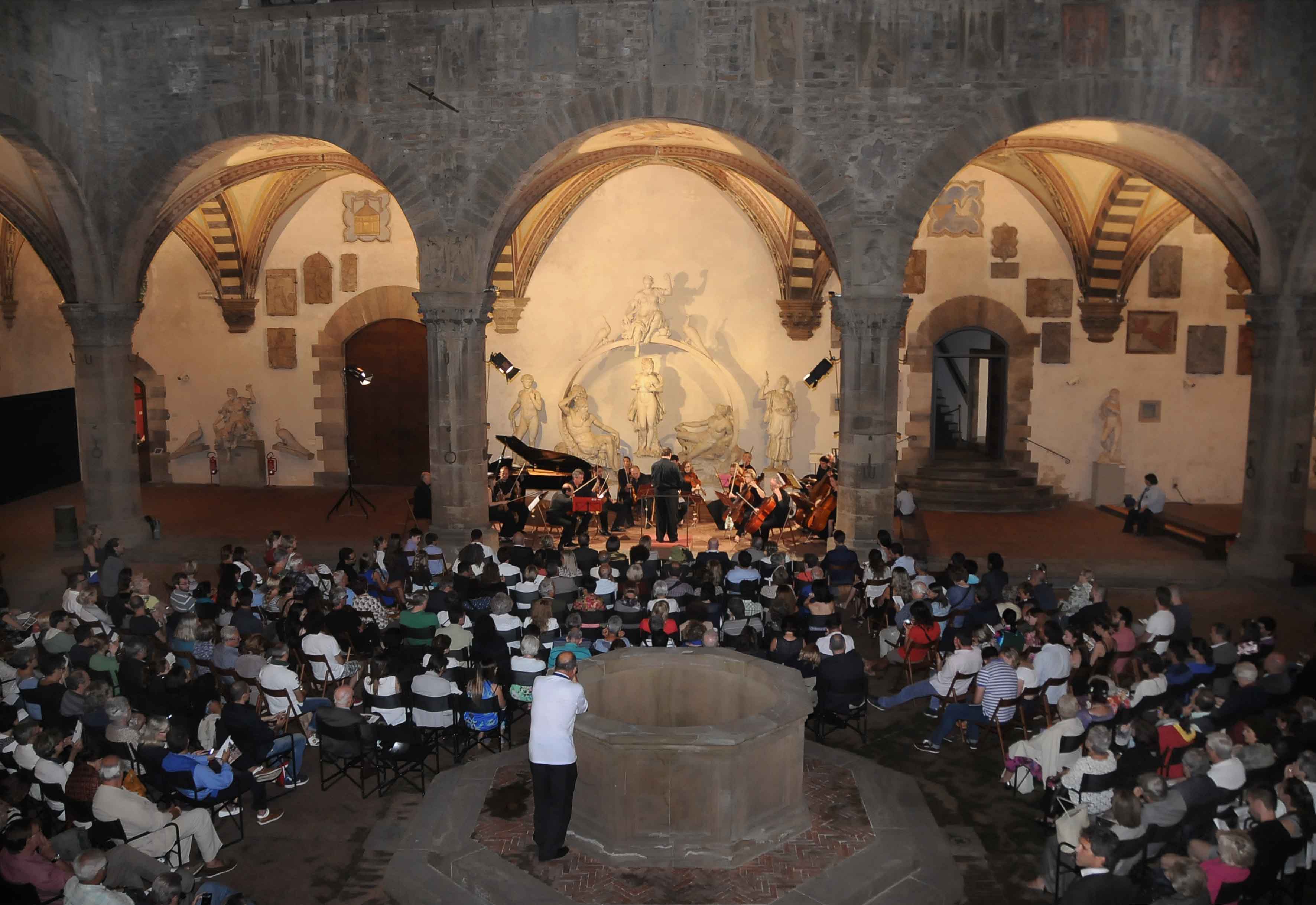 Orchestra da Camera Fiorentina al Museo del Bargello (fonte foto Musei del Bargello)