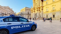 Polizia di Stato (foto archivio Antonello Serino - Met Ufficio Stampa)