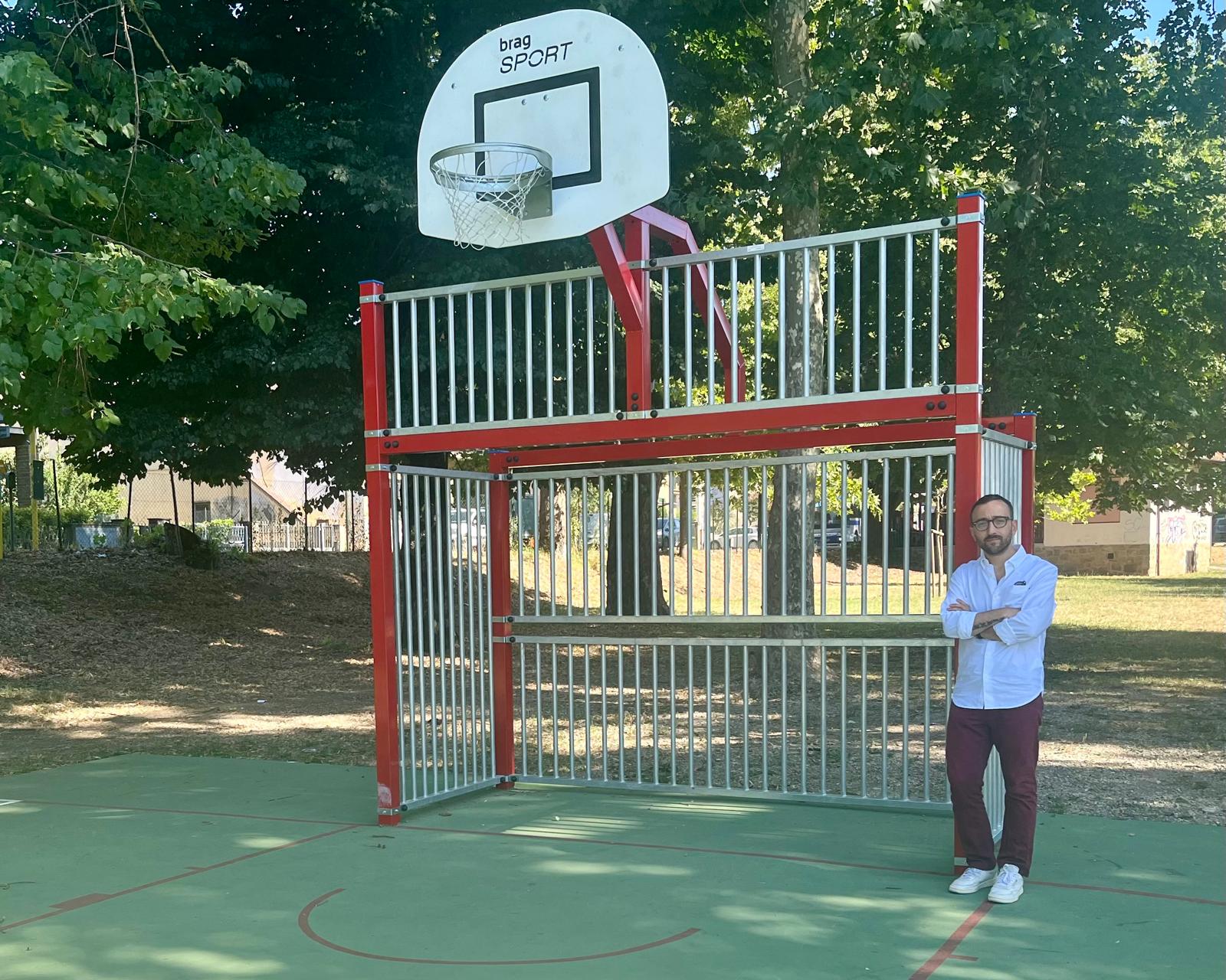 campo da basket Parco Sant'Anna, assessore ai Lavori pubblici Giulio Saturnini