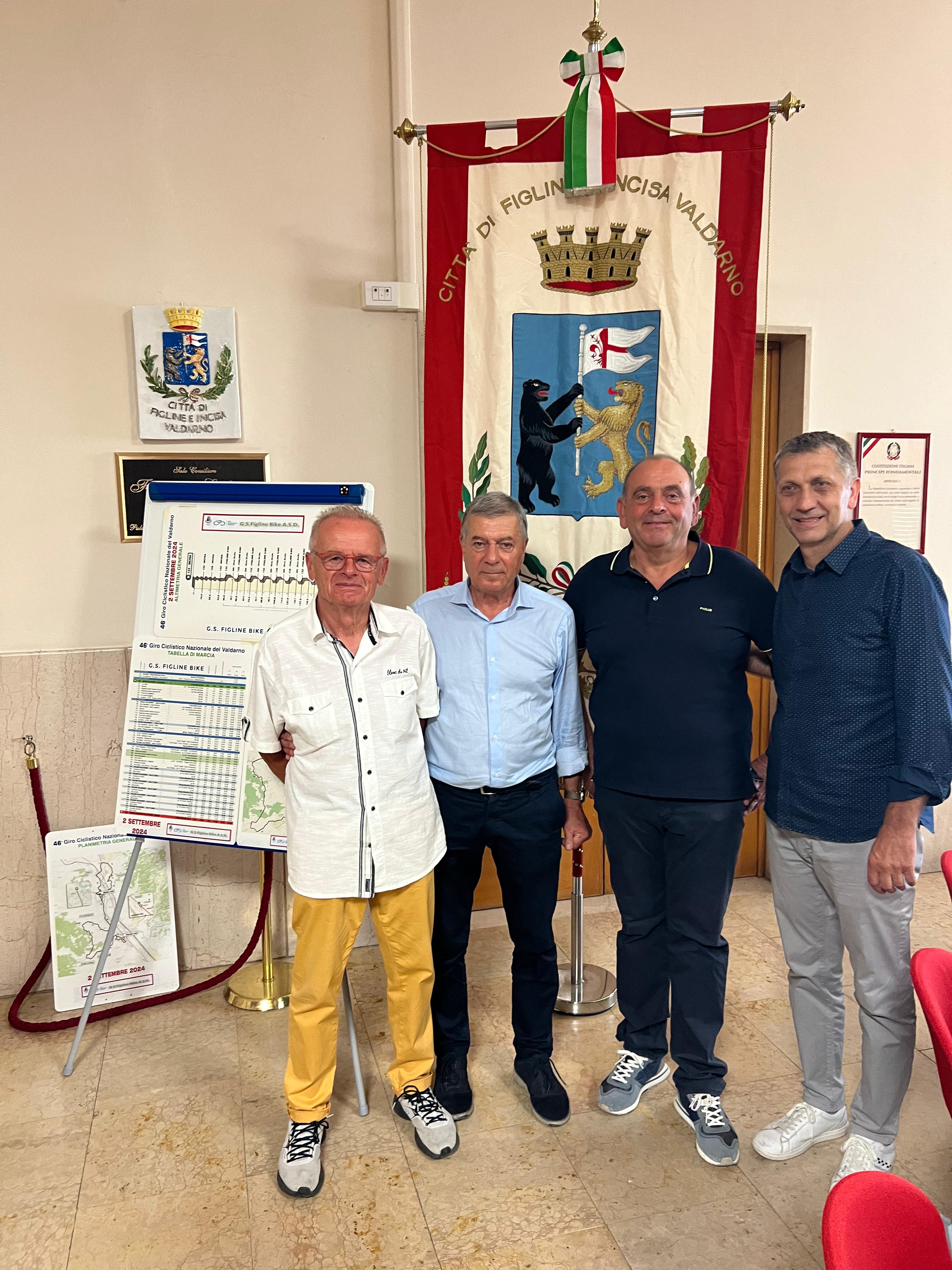 Il segretario Piero Pratellese, il Sindaco, il Presidente e l'Assessore Gabbrielli (Fonte foto Comune di Figline e Incisa Valdarno)