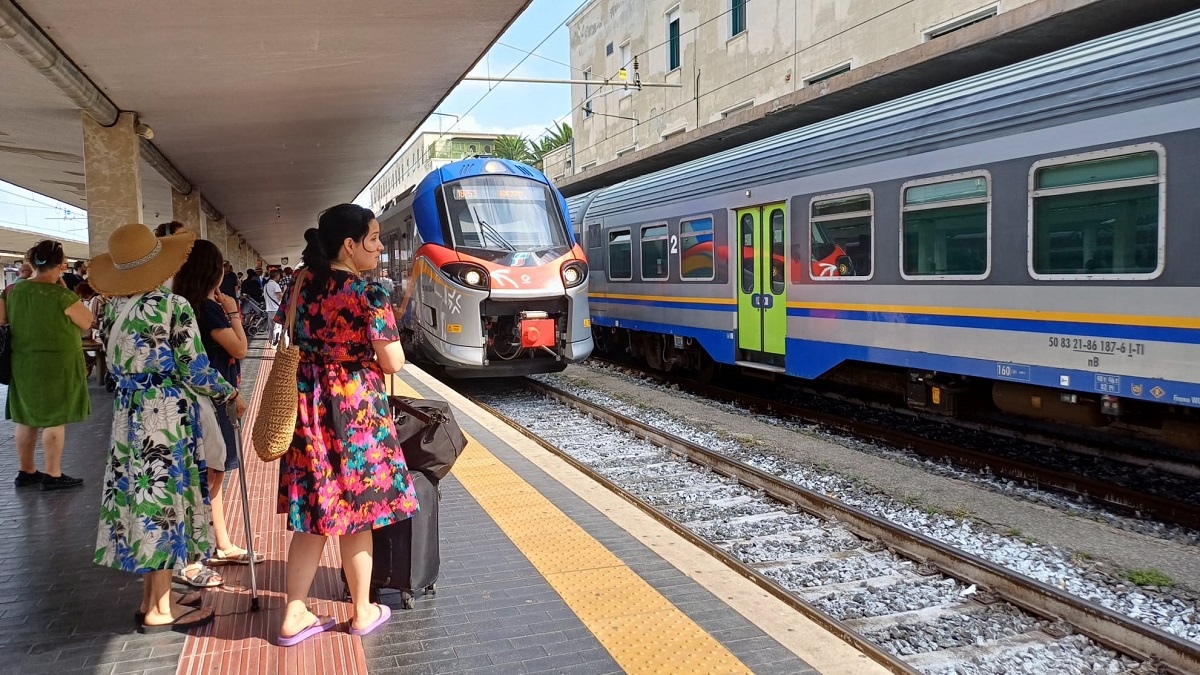 Treni regionali (foto Antonello Serino - Met Ufficio Stampa)