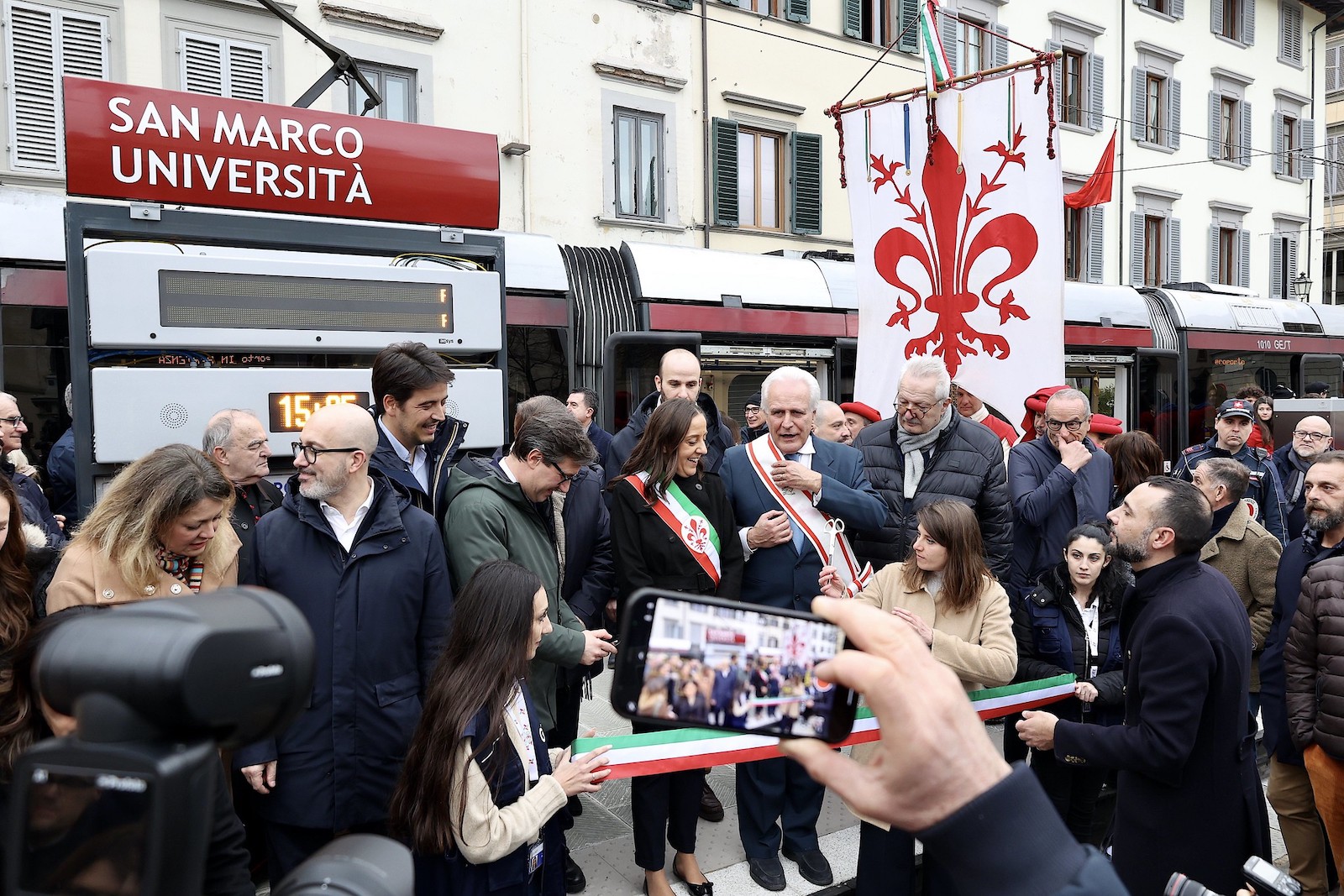 Un momento dell'inagurazione (foto Antonello Serino - Met Ufficio Stampa)