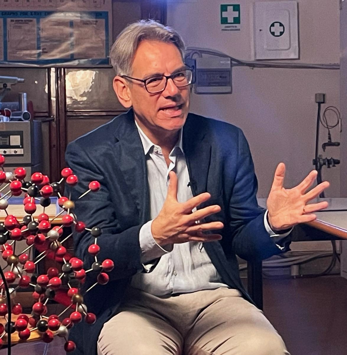 Luca Bindi alla Royal Swedish Academy of Sciences a Stoccolm (Foto da comunicato Università degli Studi di Firenze)