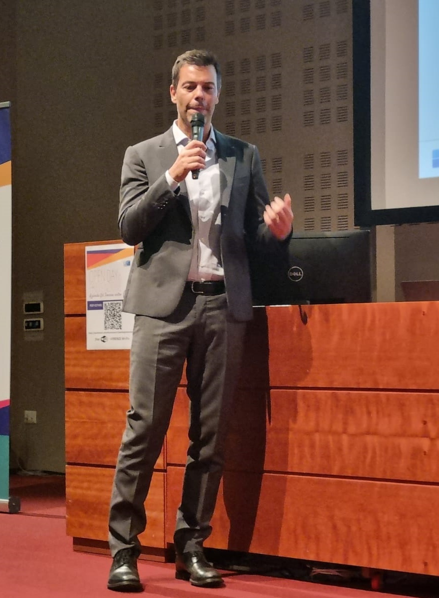 Il direttore Generale Asl Toscana Centro Valerio Mari durante il convegno (Foto da comunicato Ausl Toscana Centro)