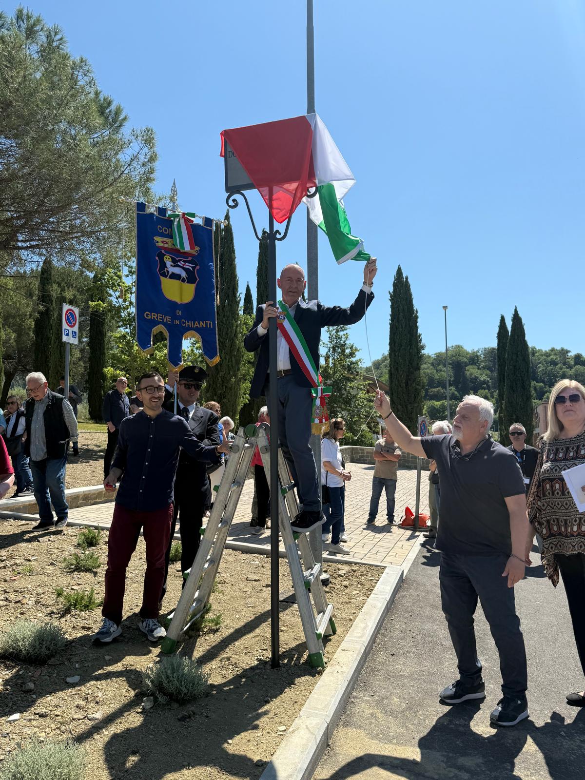 Inaugurazione parcheggio San Polo (Foto da comunicato Comune di Gree in Chianti)