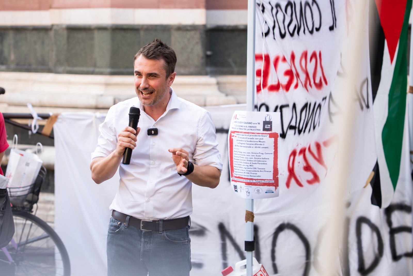 Il sindaco Falchi a Firenze alla Tenda per la Palestina (Foto da comunicato Comune di Sesto Fiorentino)
