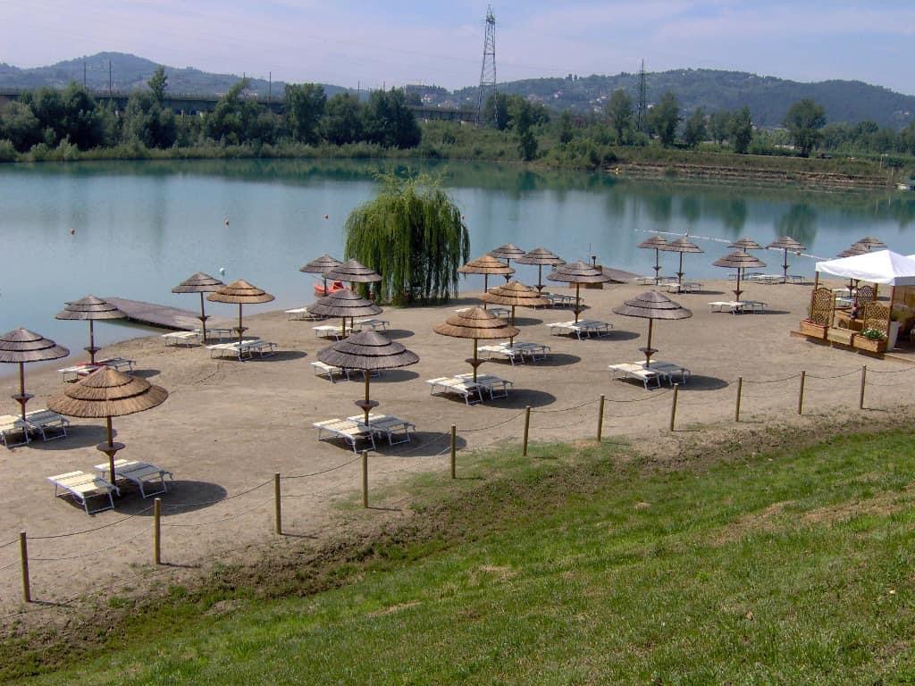 Parco dei Renai, la spiaggia in sabbia naturale (Fonte foto Comune di Signa)