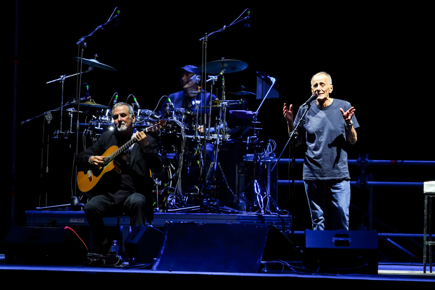 Roberto vecchioni - fonte foto comunicato stampa