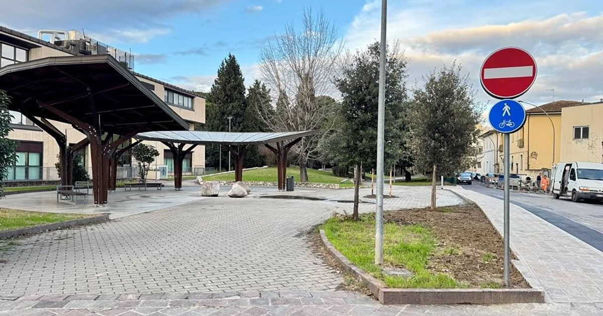 Empoli. “Il Tempo in una Scatola”, la biblioteca al parco si sposta a Fuoricontè.sto nel parco Mariambini