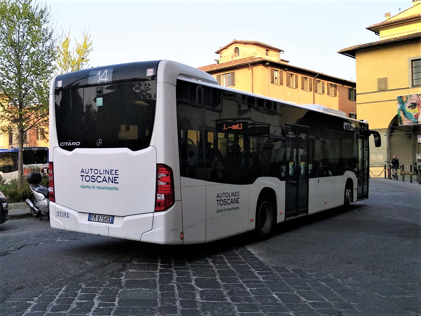 Modifiche a bus per manifestazione (Foto Antonello Serino - Met Ufficio Stampa)