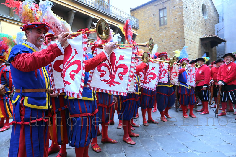 Corteo storico (foto archivio Antonello Serino)