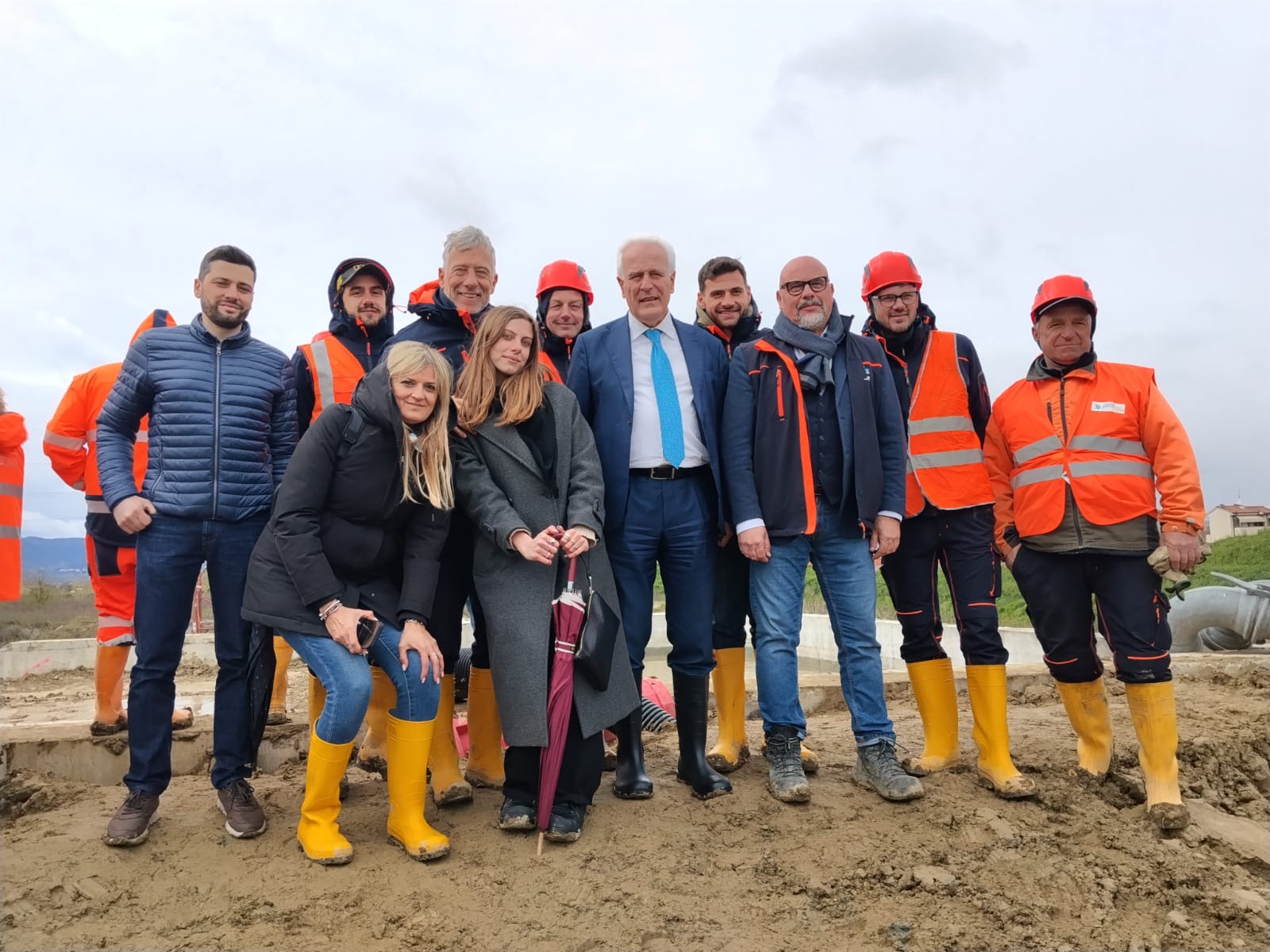 Il presidente Giani in visita a cassa espansione dei Renai