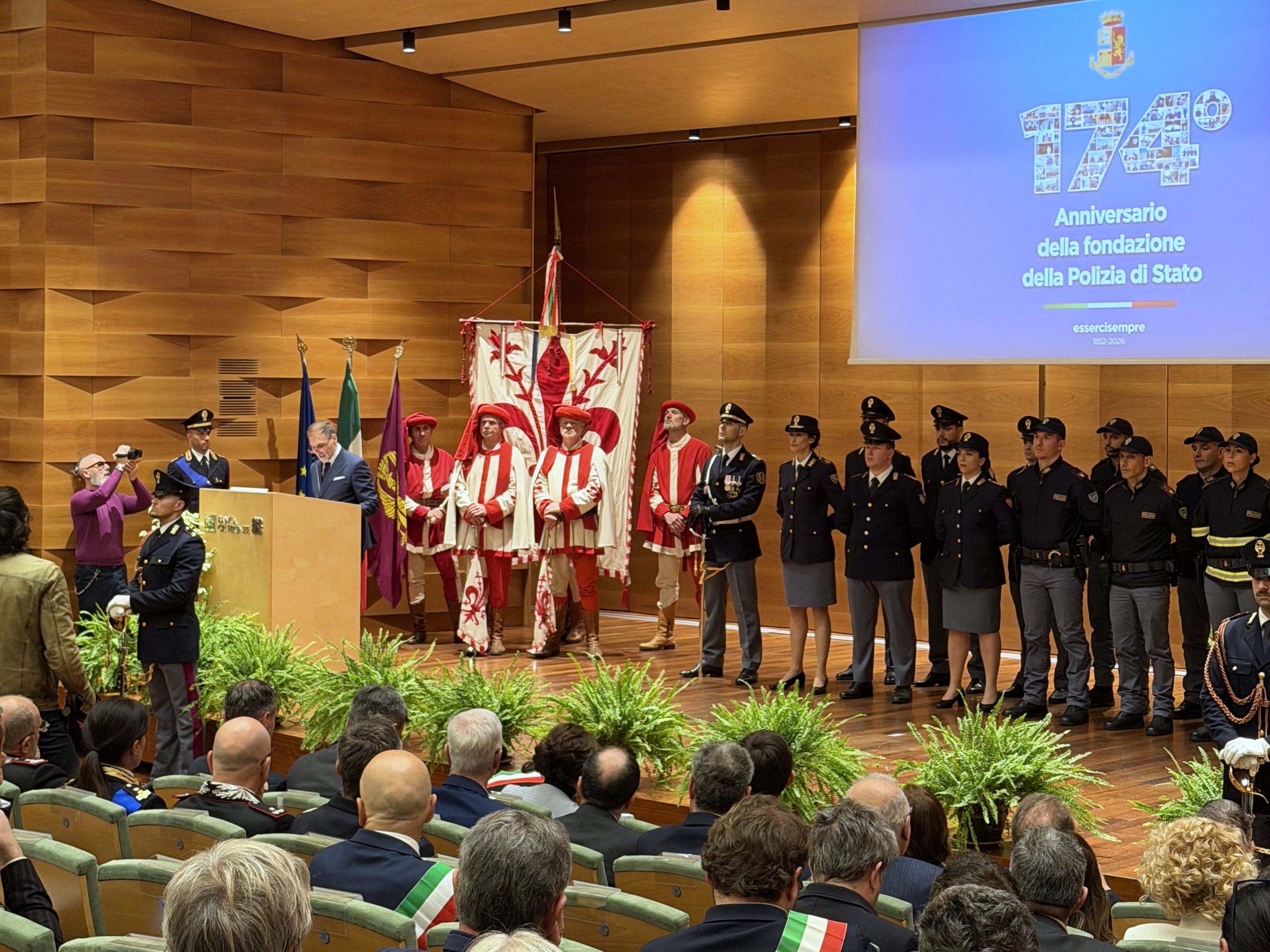 174° Anniversario della fondazione della Polizia di Stato
