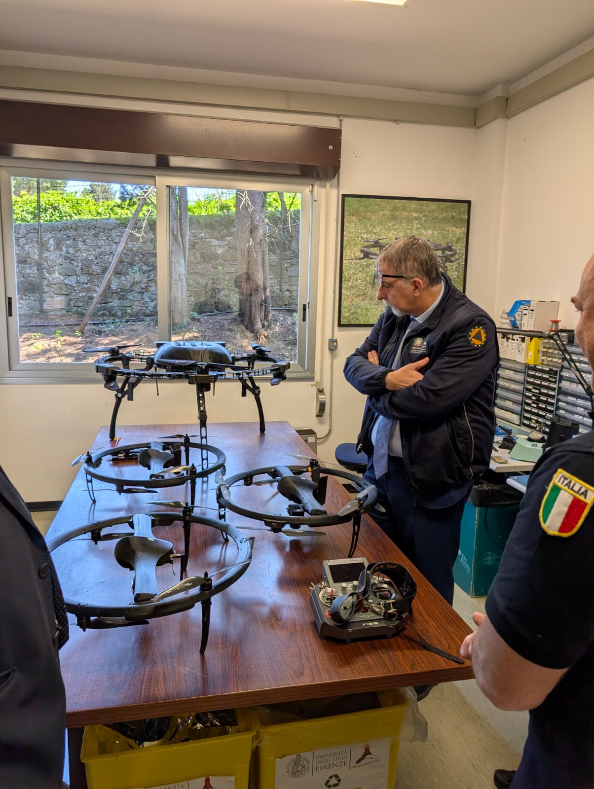 Alessandra Petrucci, Fabio Ciciliano e Nicola Casagli nella sala operativa del Centro per la Protezione Civile dell’Università di Firenze (Fonte foto Università degli Studi di Firenze)