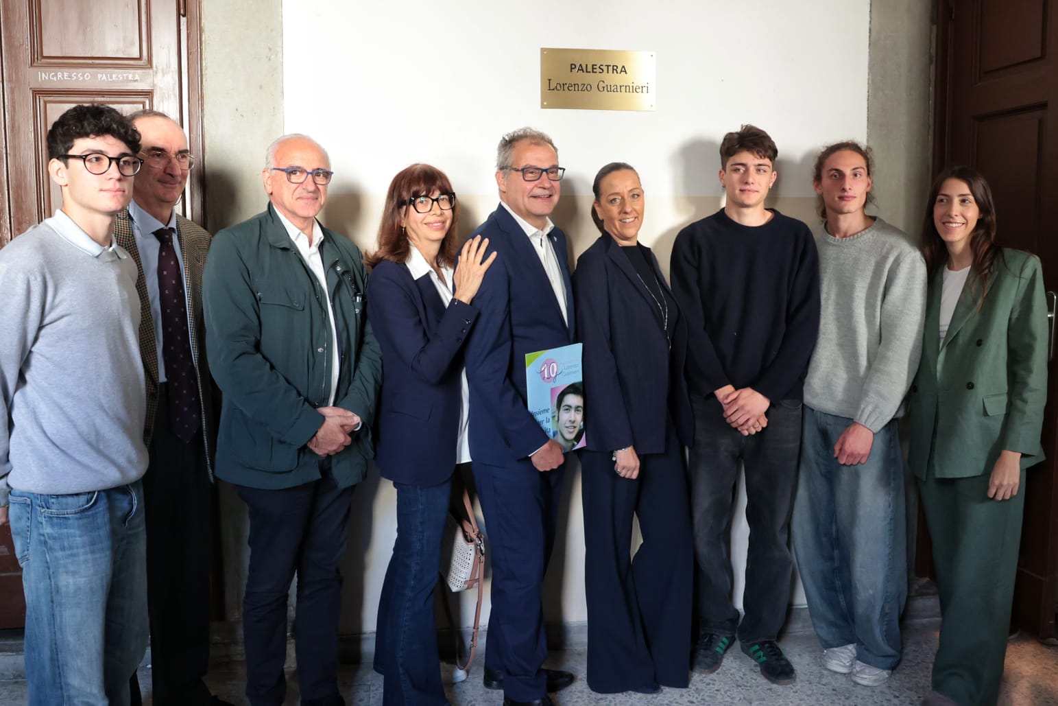 L'intitolazione della palestra del liceo Castelnuovo di Firenze a Lorenzo Guarnieri (Foto di Antonello Serino, Met Ufficio Stampa)