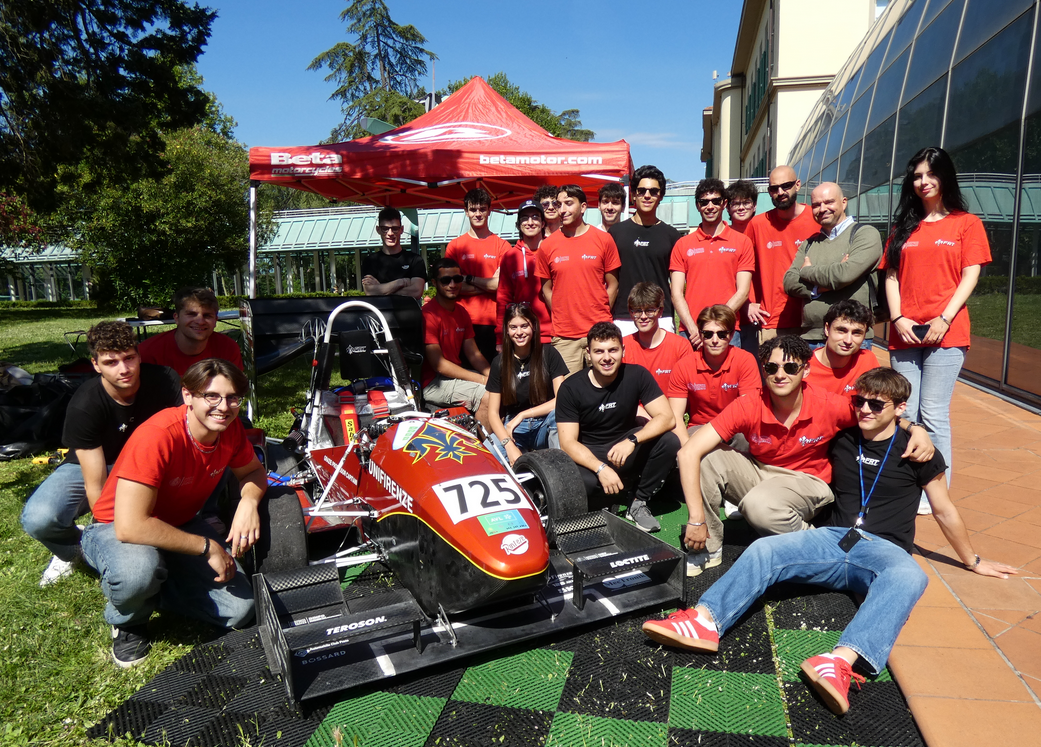 Firenze Race Team al Meyer (Fonte foto comunicato Università degli Studi di Firenze)