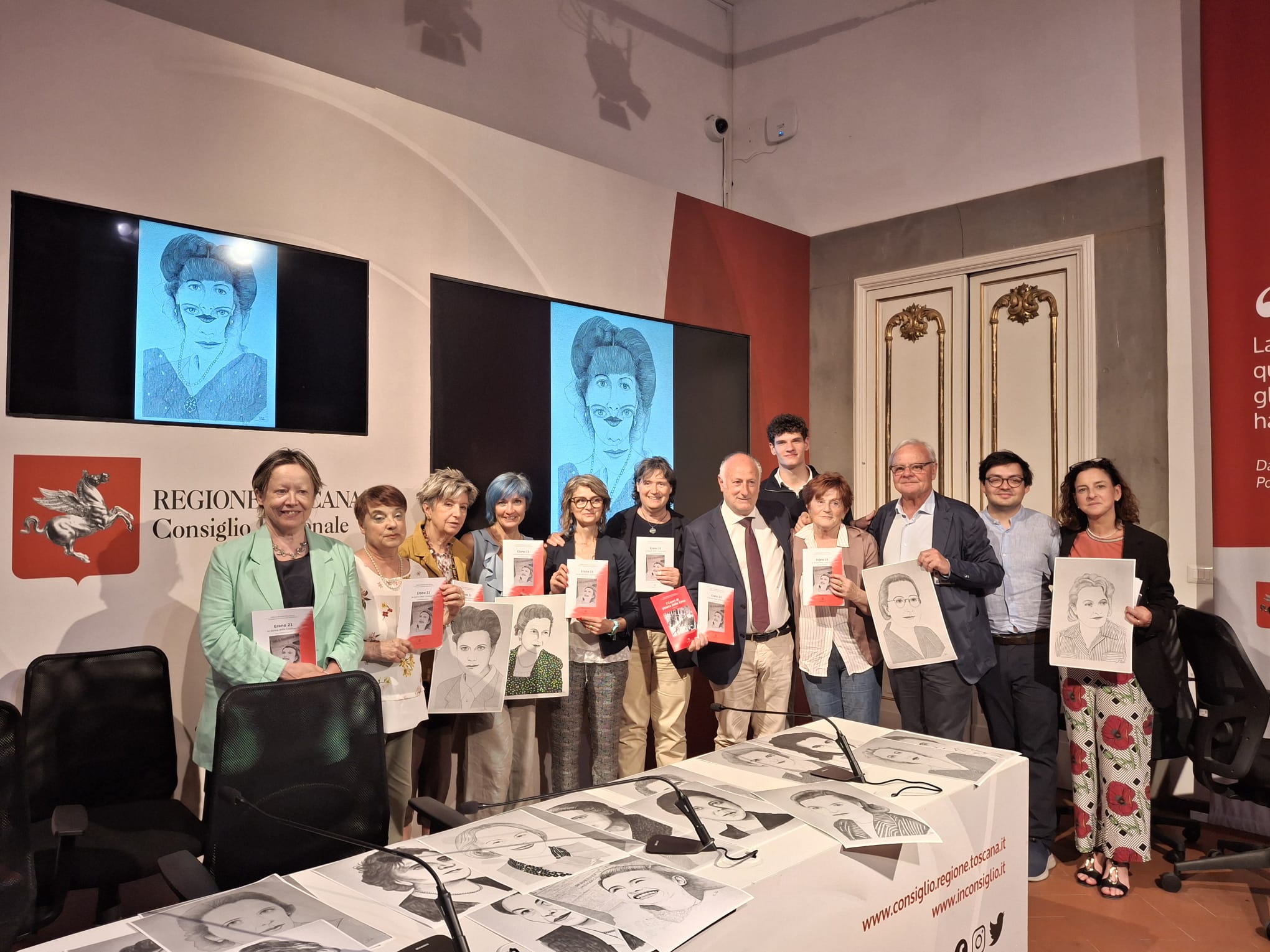 Presentato il libro 'Erano 21. Le donne della Costituente' (Foto da comunicato Consiglio della Regione Toscana)
