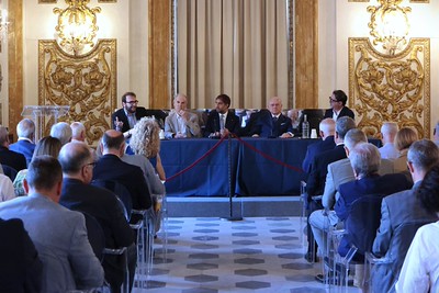 Icone dell’automobilismo: “Ponte tra Rinascimento e design moderno” (foto Antonello Serino - Met Ufficio Stampa)