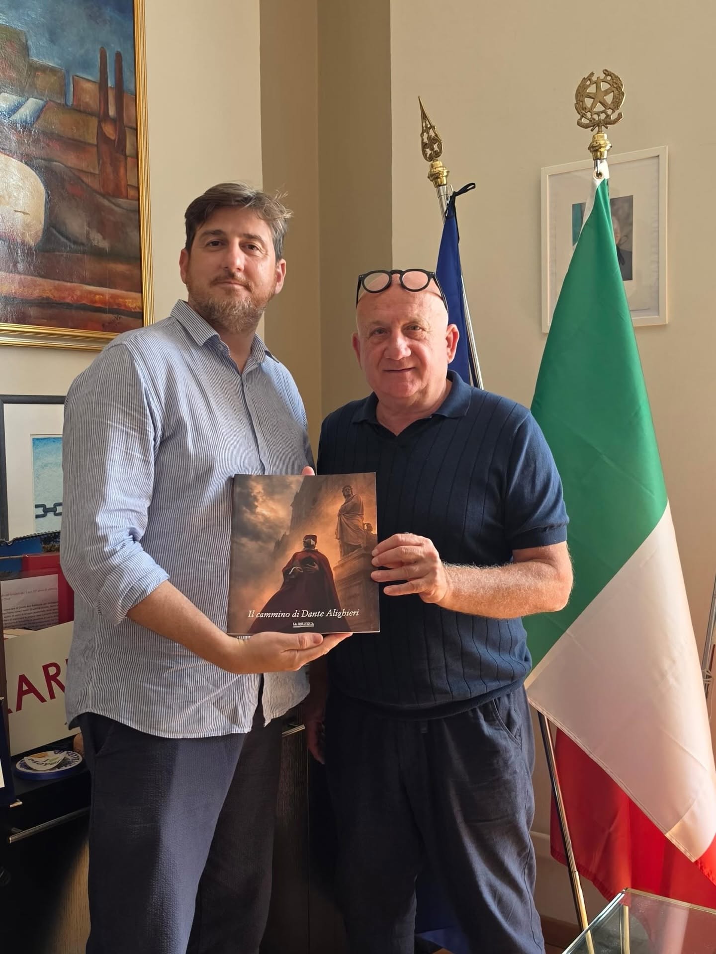 Il sindaco Ciappi e Alessandro Sarti (Fonte foto comunicato Comune di San Casciano in Val di Pesa)