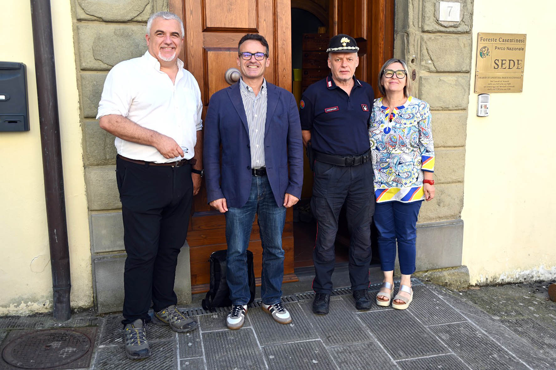 Andrea Gennai (direttore Parco Nazionale), Francesco Lucacci (presidente Parco Nazionale), col. Marco Mencucci (comandante Reparto Carabinieri Parco) e Roberta Ricci (responsabile Servizio Amministrativo Parco Nazionale) - fonte foto comunicato stampa