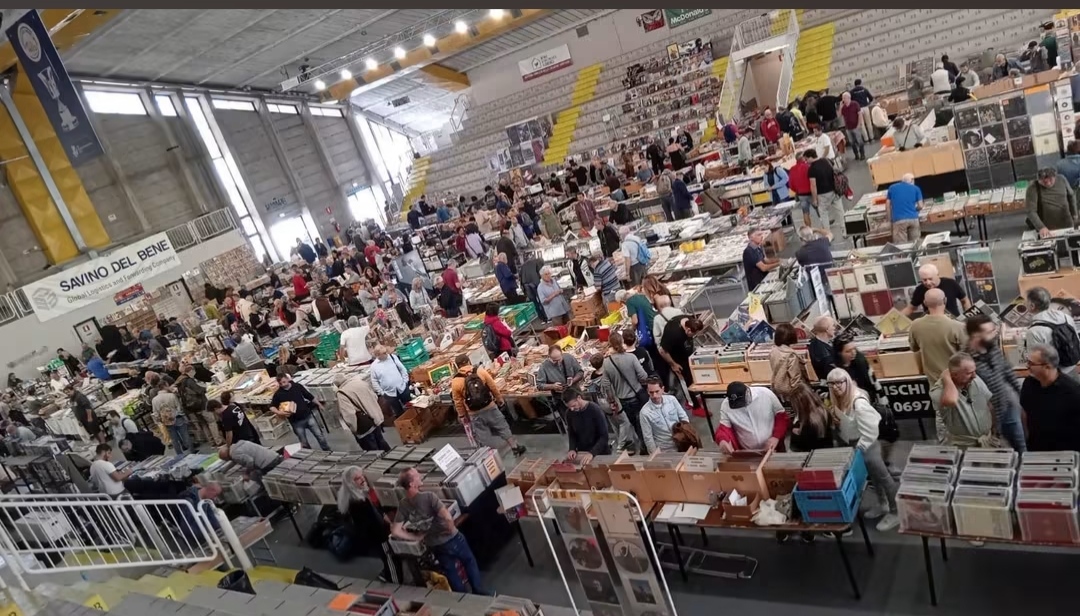 Festa del collezionismo al Palazzetto dello Sport di Scandicci (Foto da comunicato)