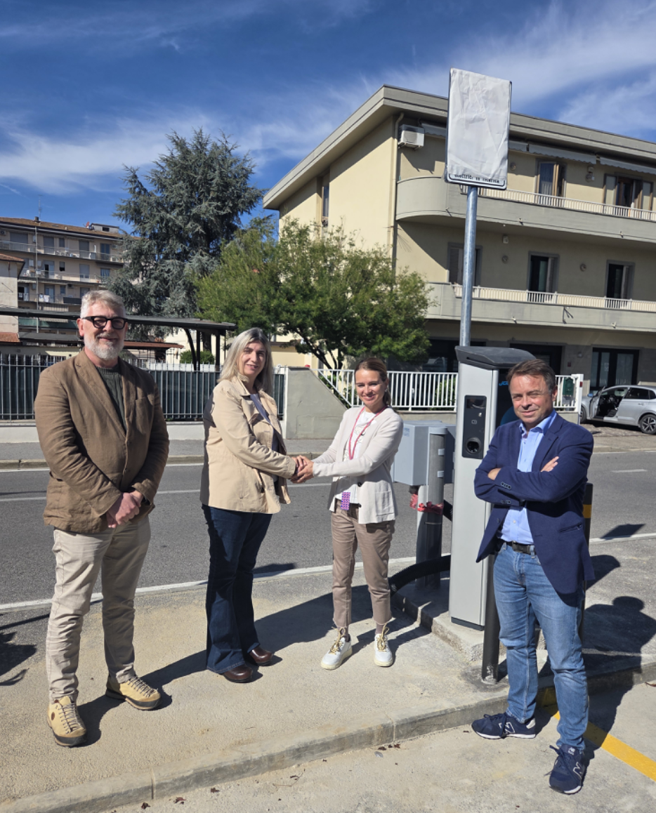 Mobilità sostenibile e riduzione dell'inquinamento: al via l'installazione di 17 colonnine di ricarica elettrica (Fonte foto comunicato Comune di Lastra a Signa)