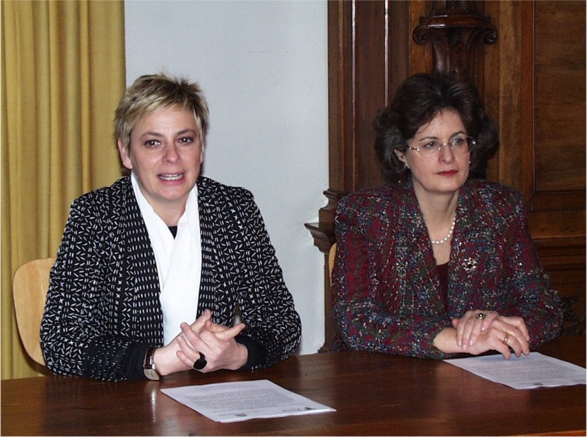 Da sinistra: Maria Cassi, assessore provinciale alla cultura, Cristina Acidini, sovrintendente all'Opificio delle pietre dure