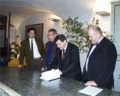 La firma dell'accordo per il torrente Vingone