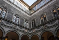Palazzo Medici Riccardi, visione dal cortile di Michelozzo