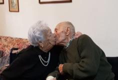 Rina e Vittorio da 70 anni sposi a Montemurlo (foto da comunicato