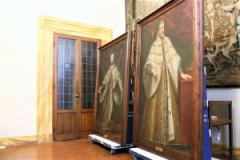 Alcuni dei quadri in restauro (foto Antonello Serino MET)