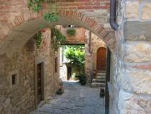 Il borgo murato di Montefioralle nell’Olimpo dei Borghi più belli d’Italia