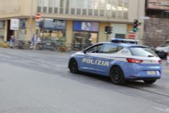 Giovane agente della Polizia di Stato, libero dal servizio, sventa un furto al centro commerciale di San Donato