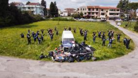‘Giornata nazionale Plastic Free’, a Empoli tanti volontari a ripulire Santa Maria a Ripa