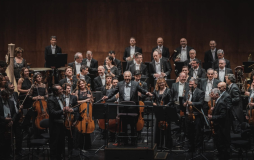 Il maestro Zubin Mehta e l’Orchestra e il Coro del Maggio (fonte foto pagina fb Maggio Musicale)