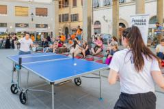 Pergola in Piazza - Ping Pong Poesia - Nadia Saragoni, Lorenzo Volpe (ph. Filippo Manzini - Fonte Teatro della Toscana)