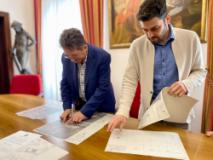 Il sindaco Giampiero Fossi e l’assessore Andrea Di Natale (Fonte foto Comune di Signa)