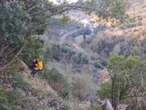 La verifica sullo stato della collina interessata alla frana