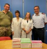 CONSEGNA FARMACI AL MEYER, ai lati  Camillo Borzacchiello e Giovanni Casale Ufficio distrib farmaceutica SFM con Lucia Scala e Lorena Di Simone Farmacia Meyer