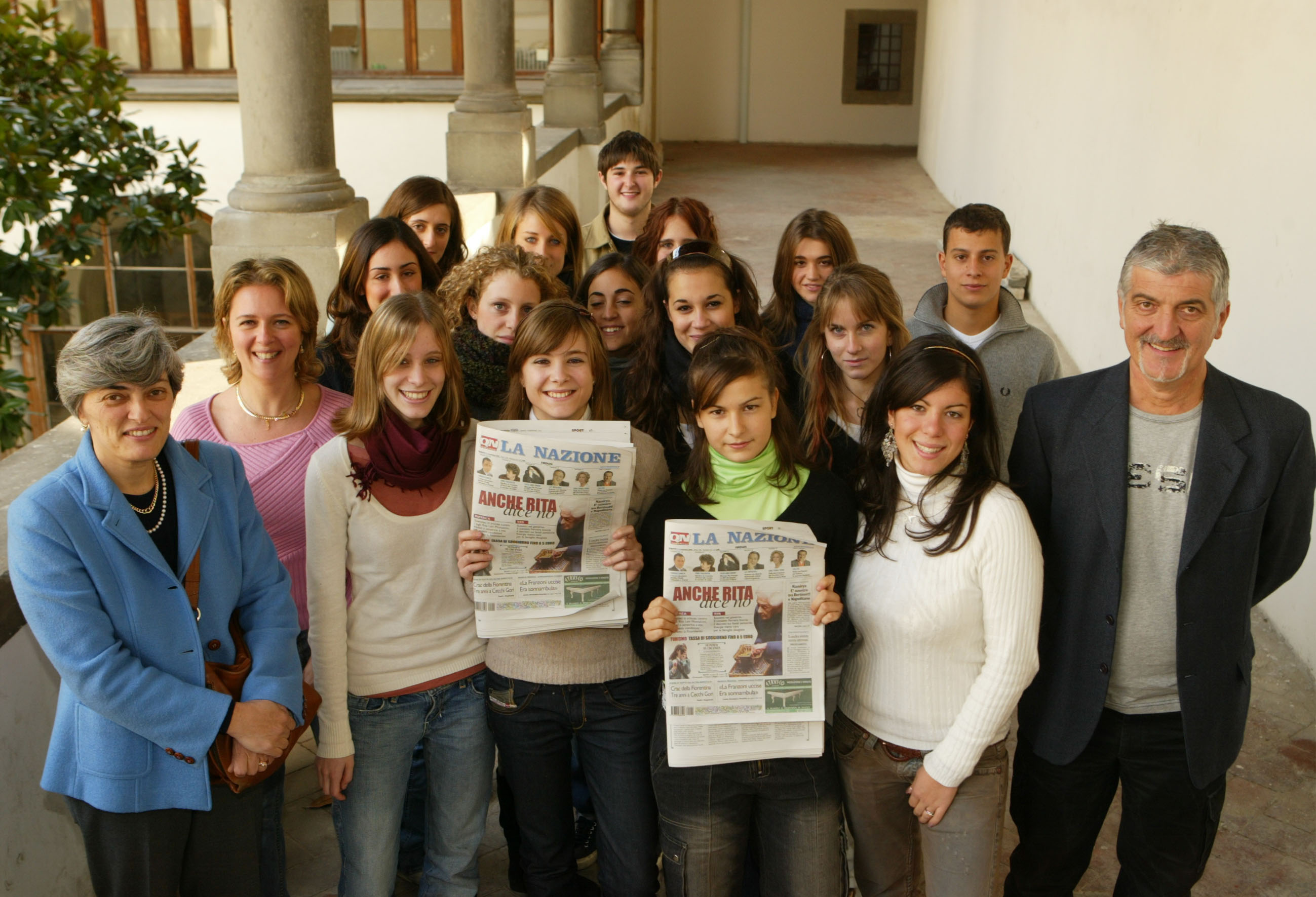 I ragazzi del Liceo Michelangiolo, che hanno vinto la seconda edizione del Campionato di Giornalismo