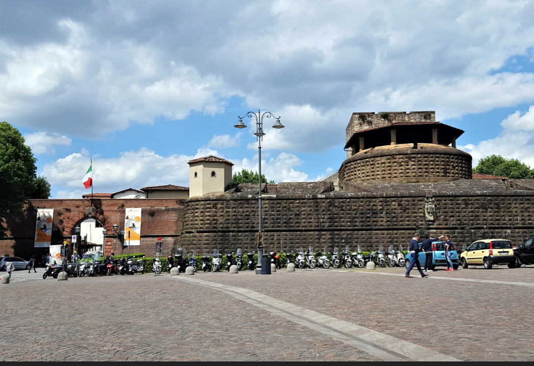 Fortezza da Basso (foto Antonello Serino)