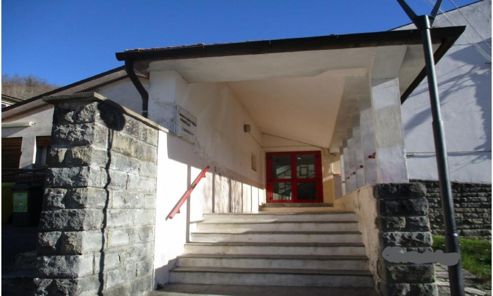 Entrata della scuola (Fonte foto Provincia di Pistoia)