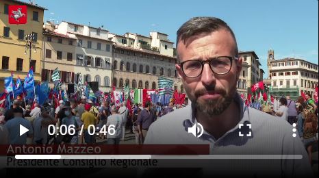 Antonio Mazzeo Presidente Consiglio Regionale (foto frame manifestazione Piazza Santa Croce)