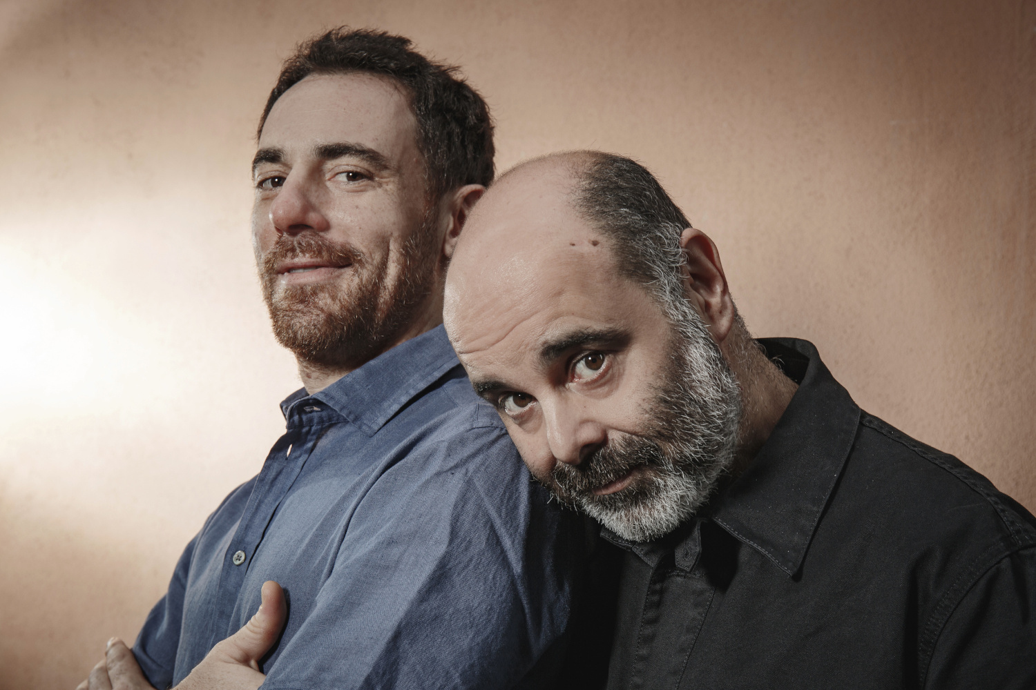 Elio Germano e Teho Teardo (Foto Fabrizio Cestari, fonte Teatro della Toscana)